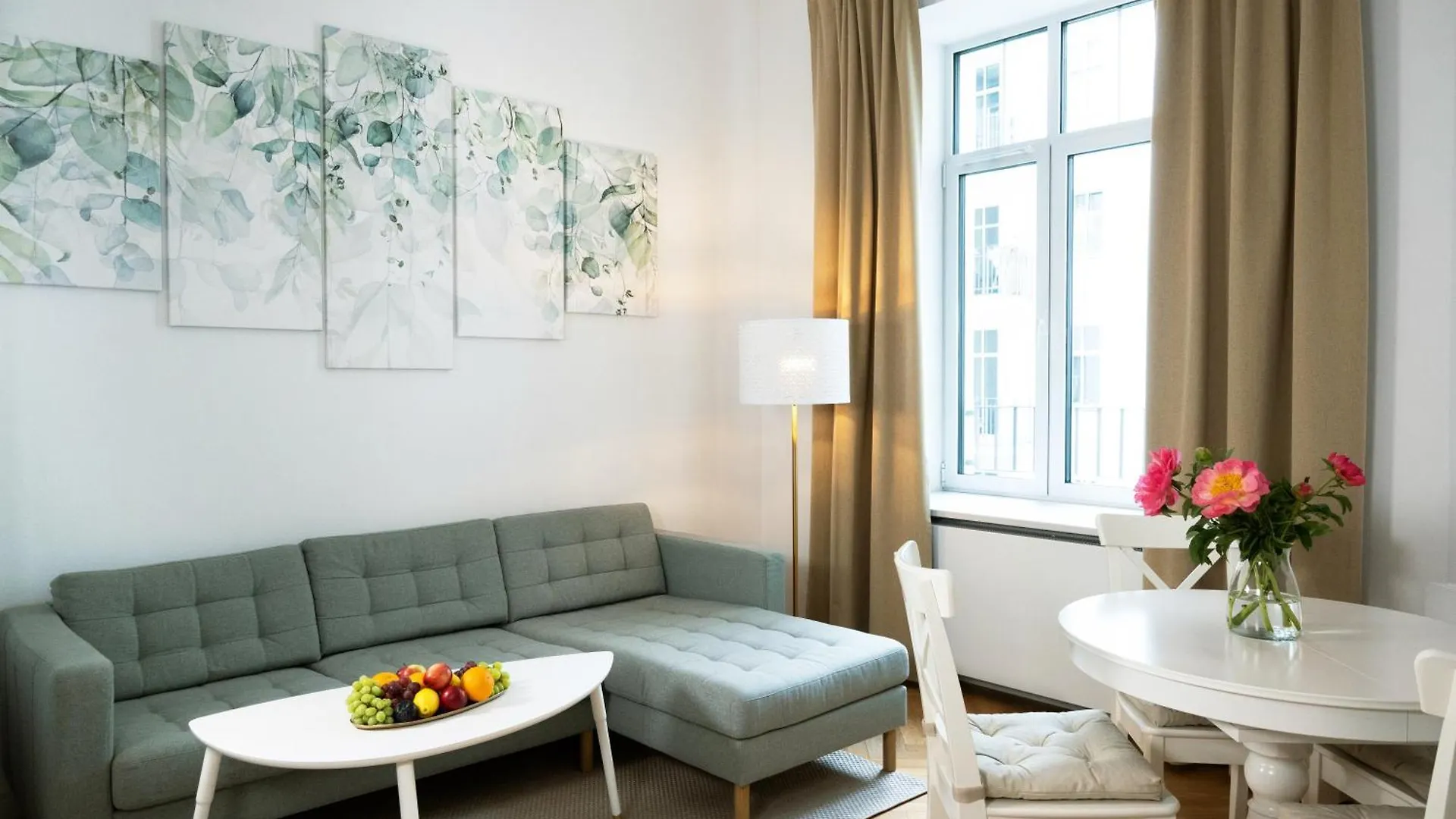 Appartamento W Sercu Warszawy Apartamenty Varsavia